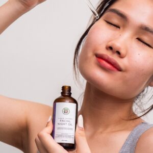 Coco Veda Facial Night Oil - Brightening - Image 3