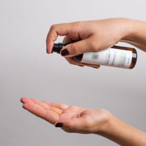 Coco Veda Lemongrass and Eucalyptus Hand Wash - Image 5